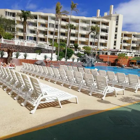 Avenida J.m. Galvan Apartment *